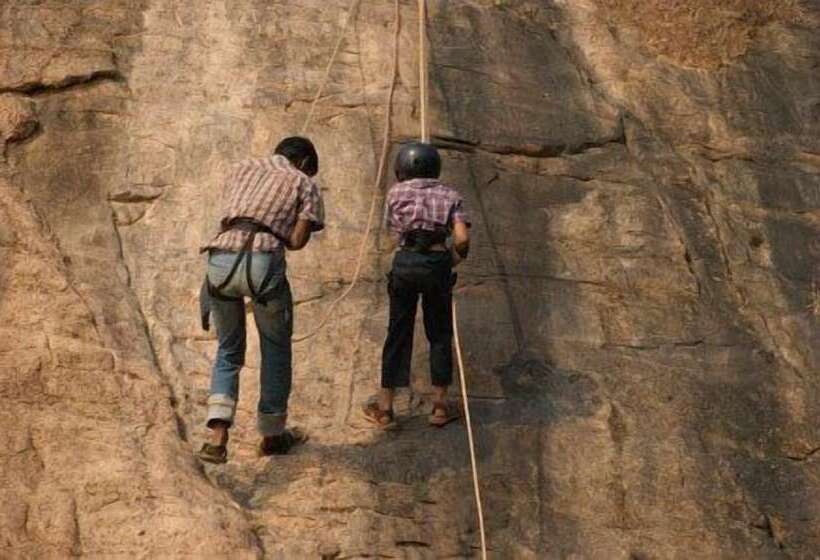 Sai Vishram Beach Resort Byndoor