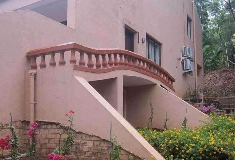 Sai Vishram Beach Resort Byndoor