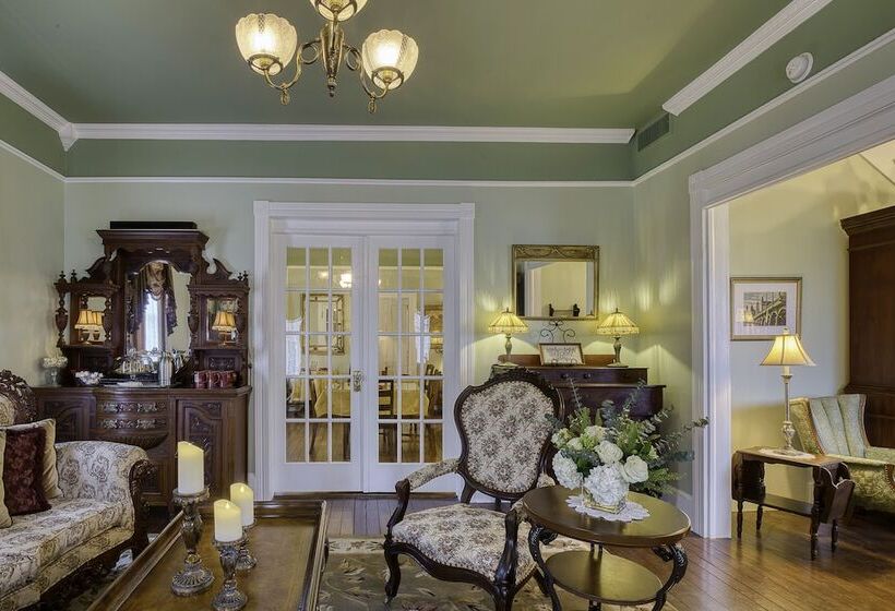 Victorian House Bed And Breakfast