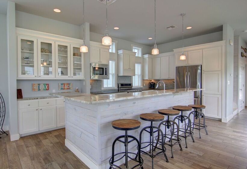 Amazing Grace 128 St