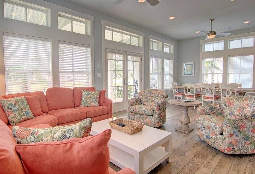 Amazing Grace 128 St