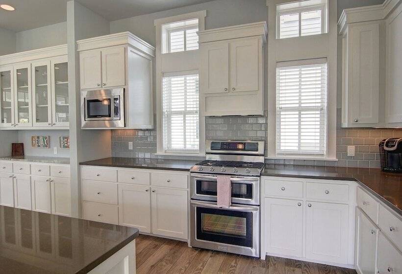 Amazing Grace 128 St