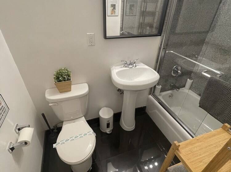 And The City Midtown