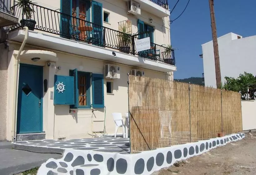 مسافرخانه Pansion Konstantinos