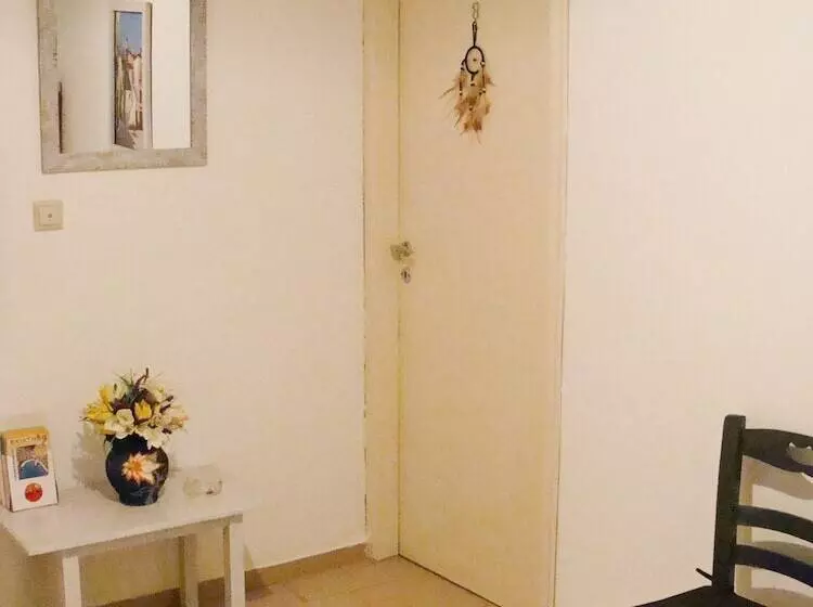 مسافرخانه Pansion Konstantinos