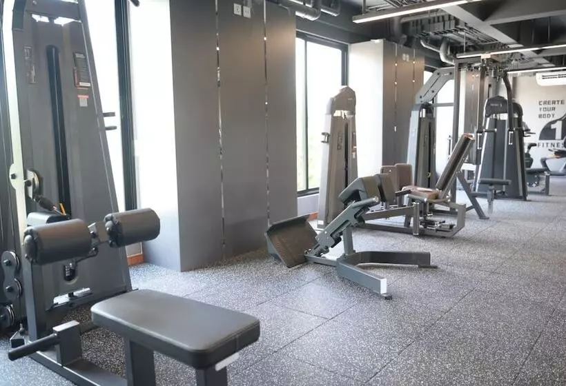 ホテル 12 The Residence