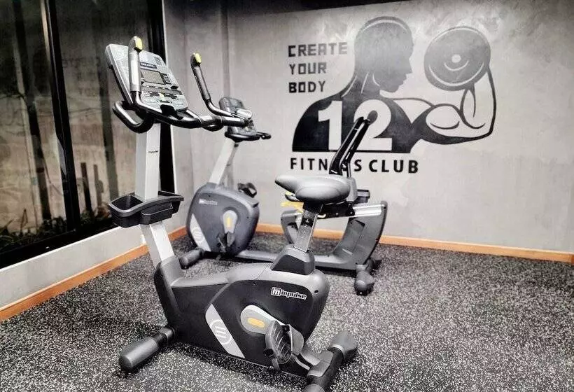 ホテル 12 The Residence