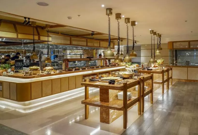 Fili Hotel At Nustar Cebu