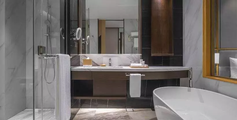 Fili Hotel At Nustar Cebu