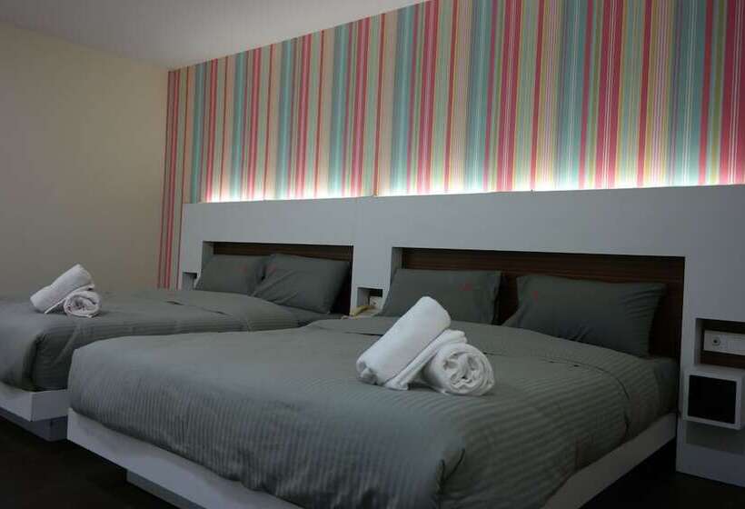 בית מלון כפרי Summer Oscar Boutique