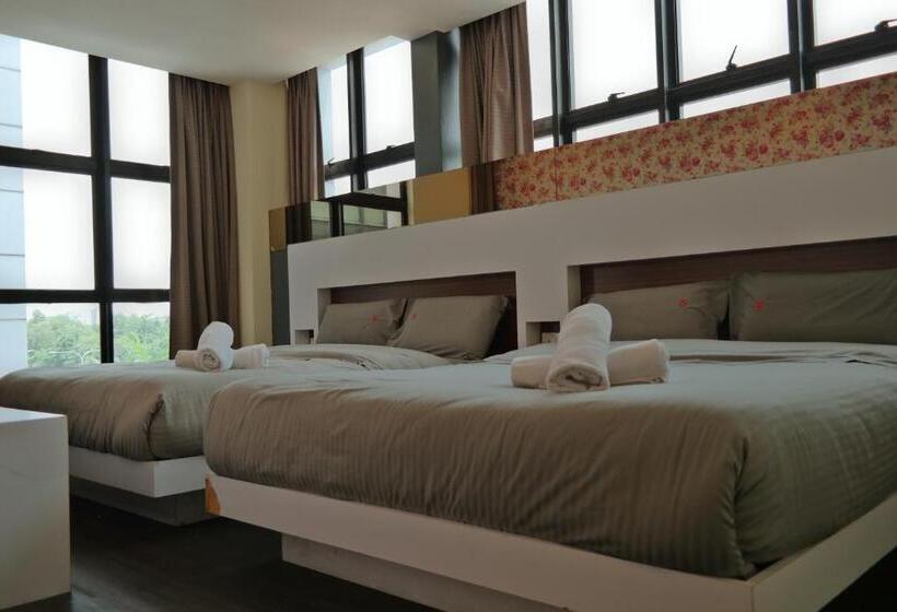 בית מלון כפרי Summer Oscar Boutique