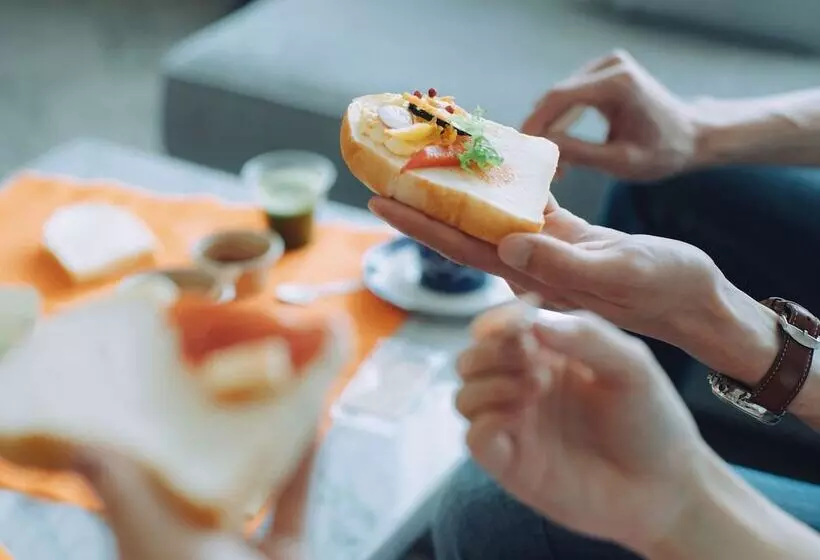 هتل The Leben Osaka