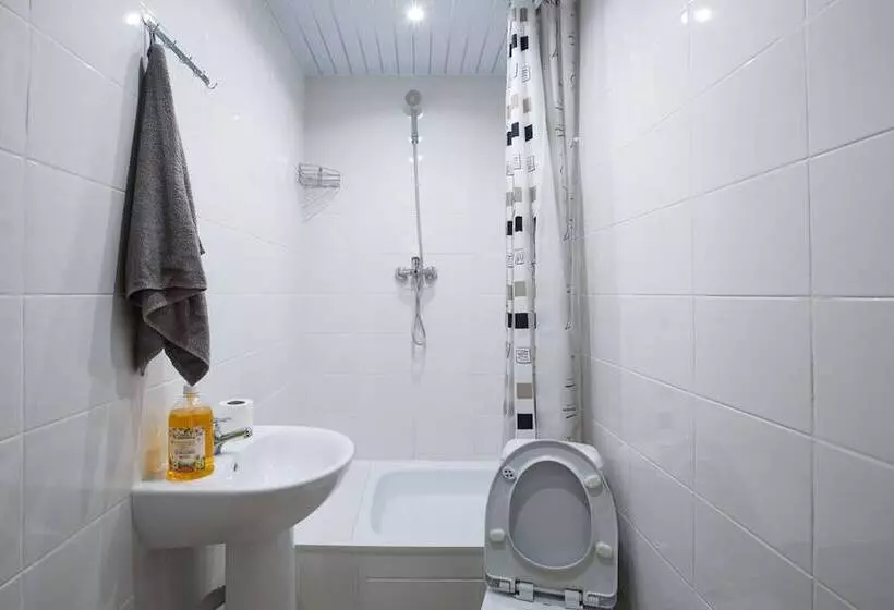 Ihostel