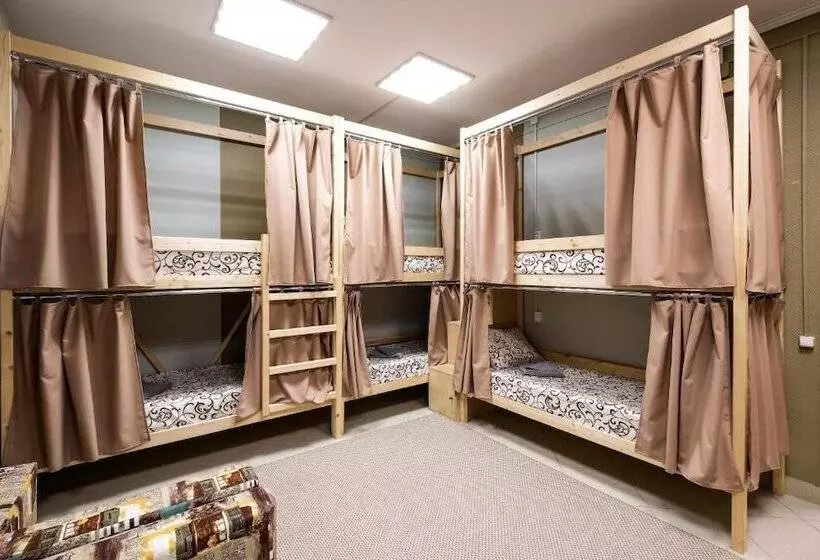 Ihostel