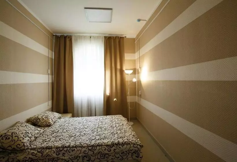 Ihostel