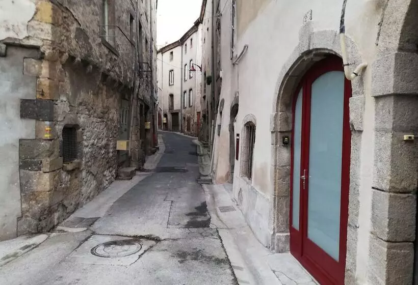 Les Insolites De Champeix