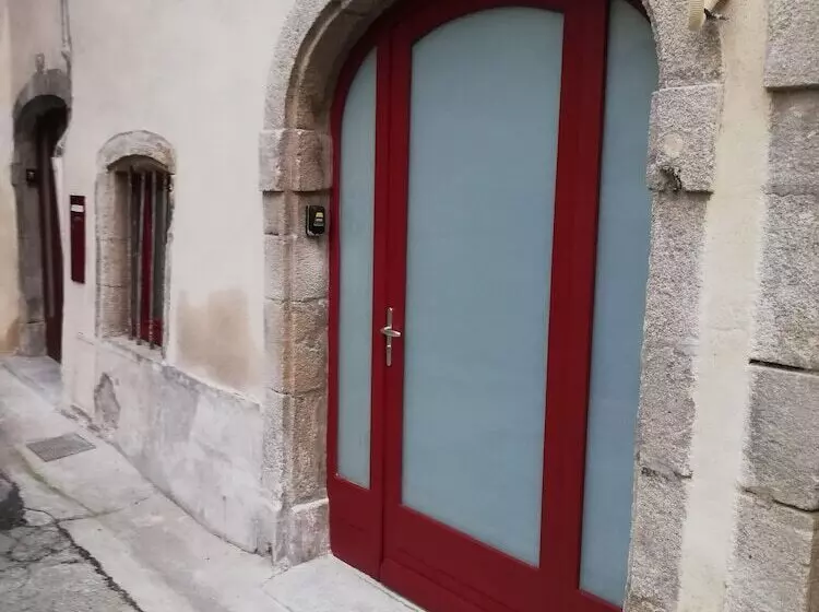 Les Insolites De Champeix