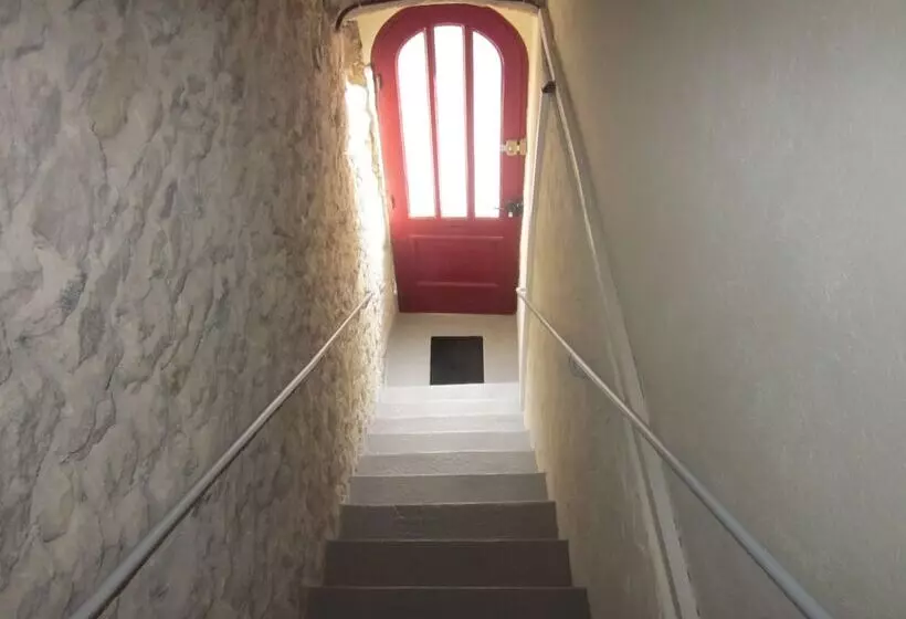 Les Insolites De Champeix