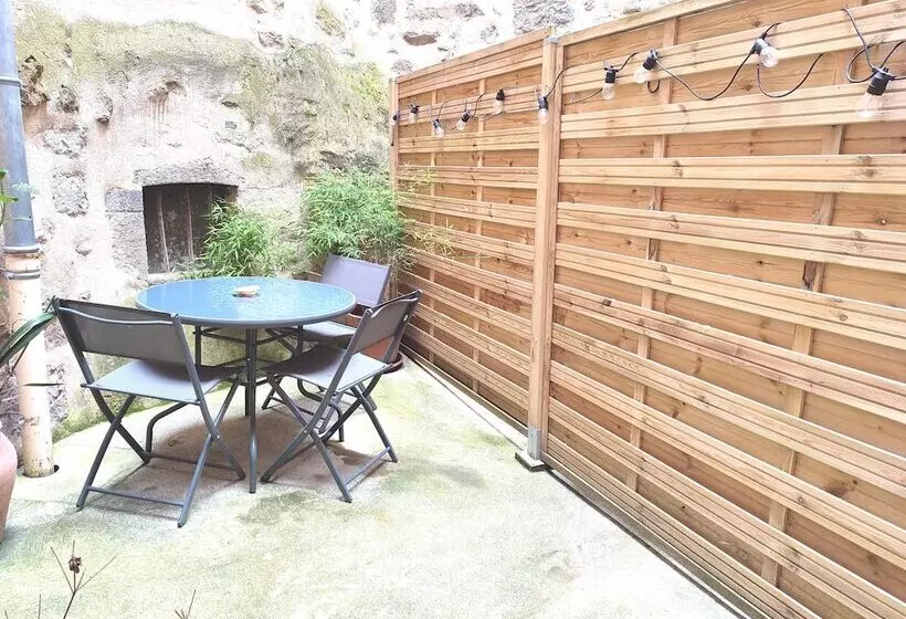 Les Insolites De Champeix