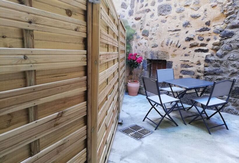 Les Insolites De Champeix