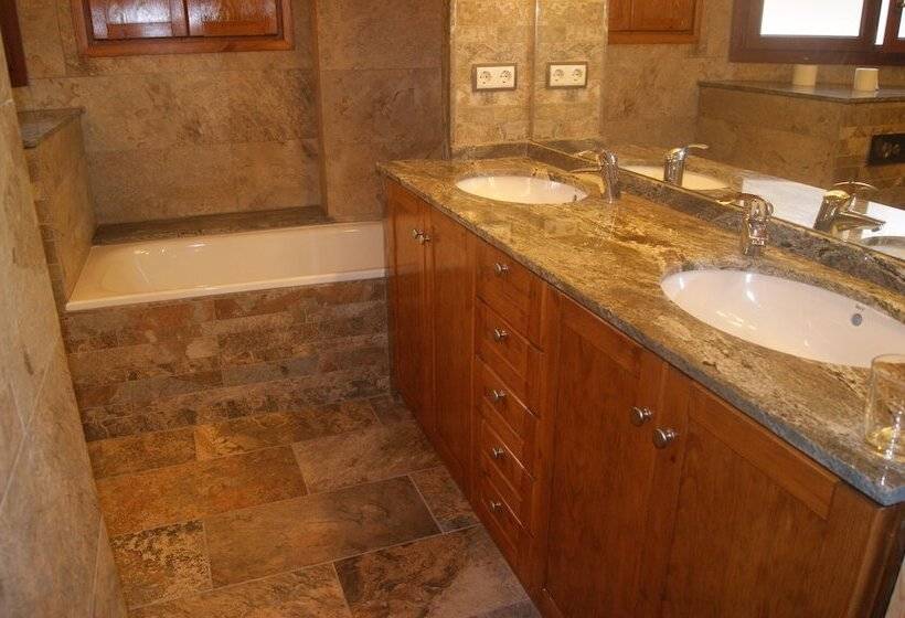 بنسيون Alpensholidays Ca La Celia