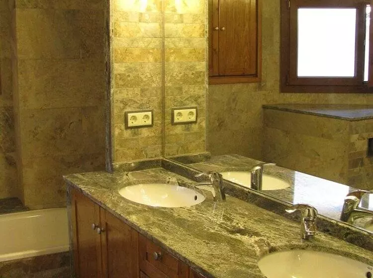 Majatalo Alpensholidays Ca La Celia