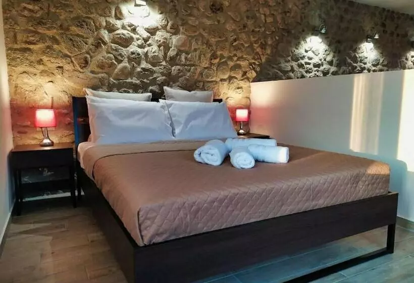 Majatalo Guesthouse Kastelia