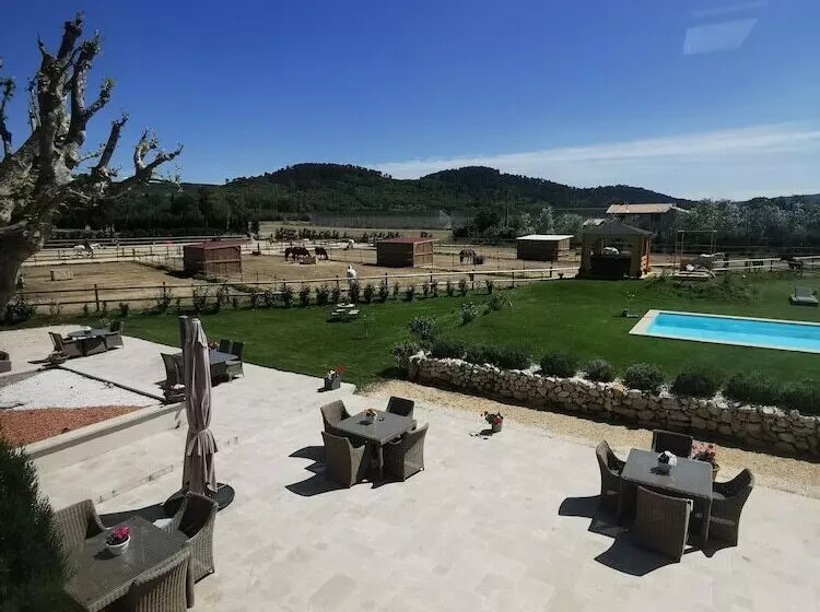 Majatalo La Petite Plaine