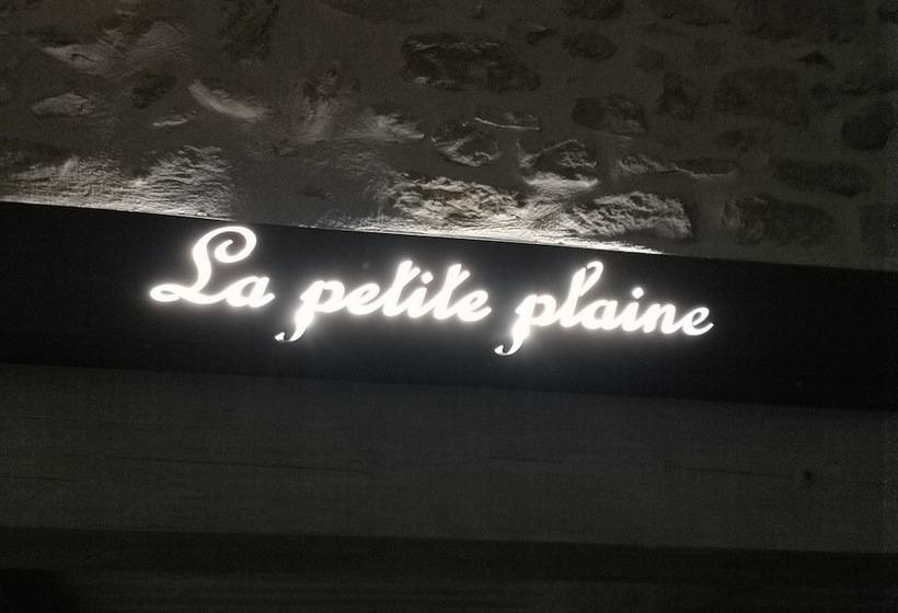 פנסיון La Petite Plaine
