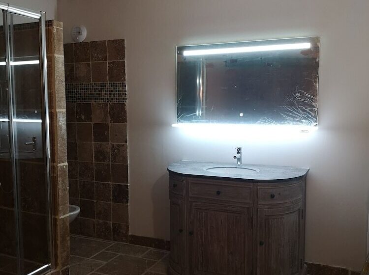 פנסיון La Petite Plaine