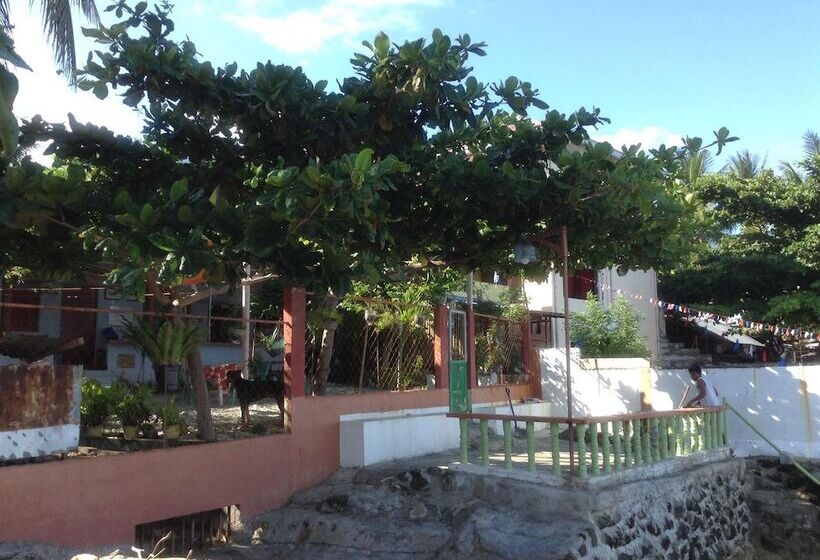 פנסיון Our Place Guesthouse