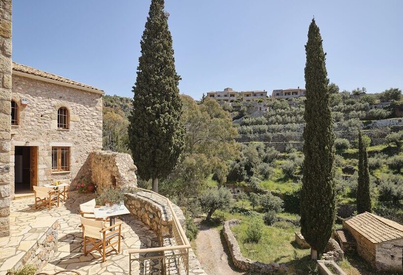 ペンション Petreas Tower