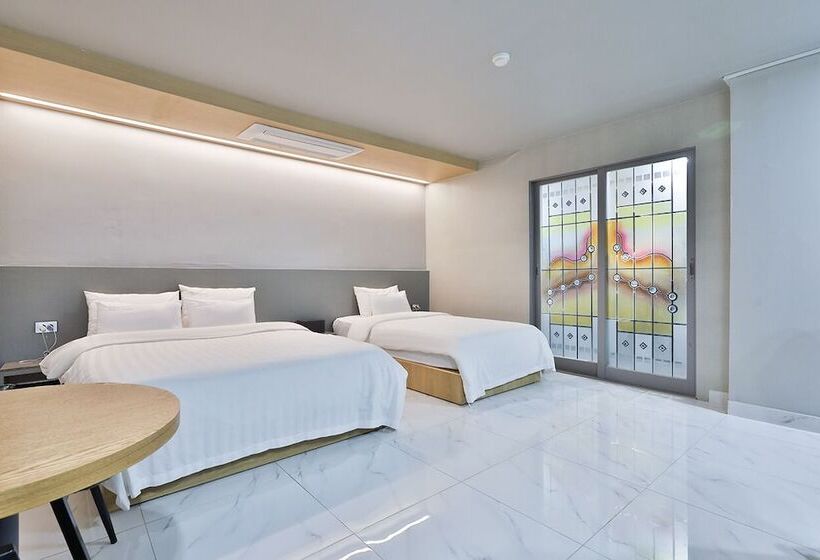 Shire Hotel Busan Station