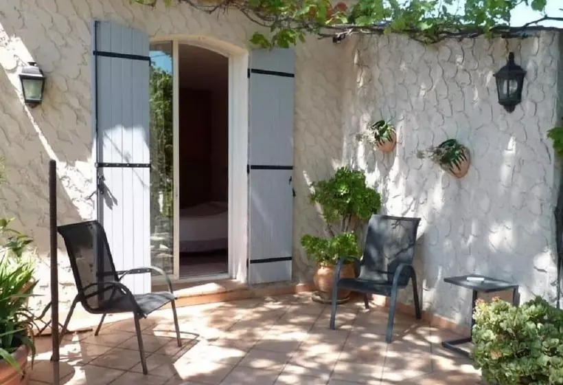 ベッドアンドブレックファースト Chambre D Hôtes La Villa Du Petit Port