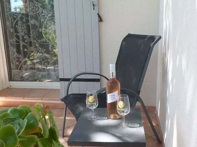 ベッドアンドブレックファースト Chambre D Hôtes La Villa Du Petit Port