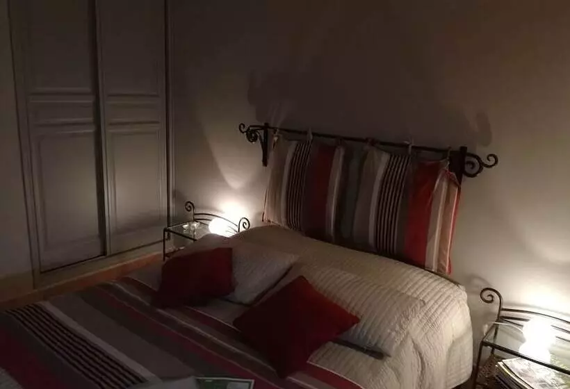 ベッドアンドブレックファースト Chambre D Hôtes La Villa Du Petit Port