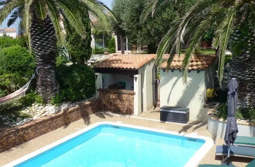 ベッドアンドブレックファースト Chambre D Hôtes La Villa Du Petit Port