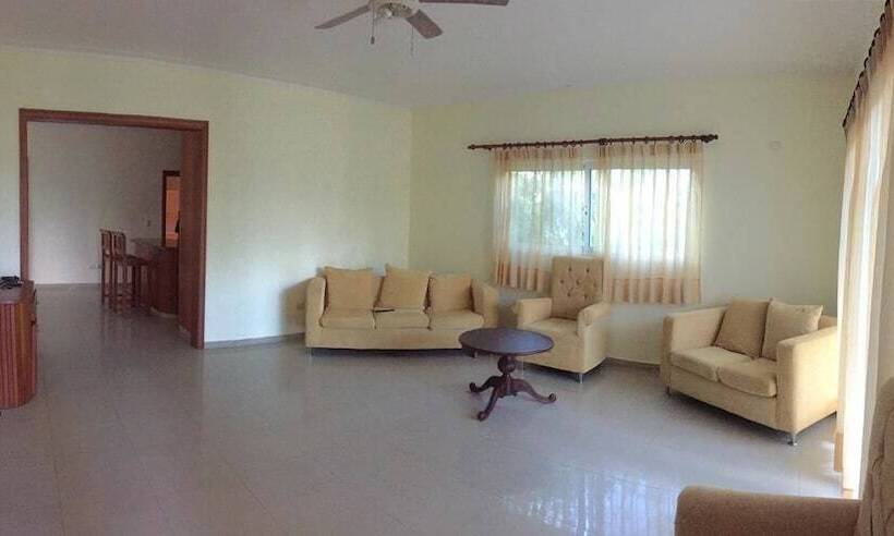 تختخواب و صبحانه Olas De Punta Cana