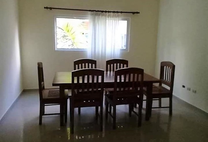 تختخواب و صبحانه Olas De Punta Cana