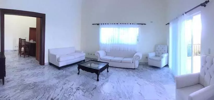 تختخواب و صبحانه Olas De Punta Cana