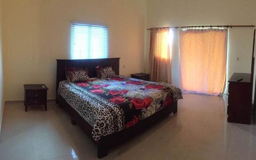 تختخواب و صبحانه Olas De Punta Cana