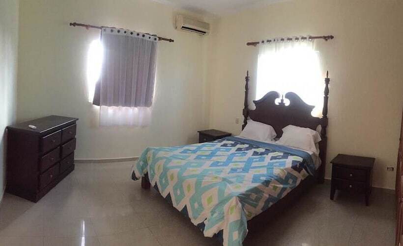 تختخواب و صبحانه Olas De Punta Cana