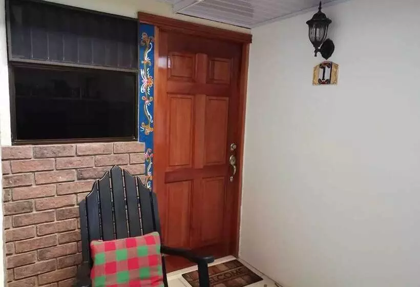 تختخواب و صبحانه Rancha Azul Inn
