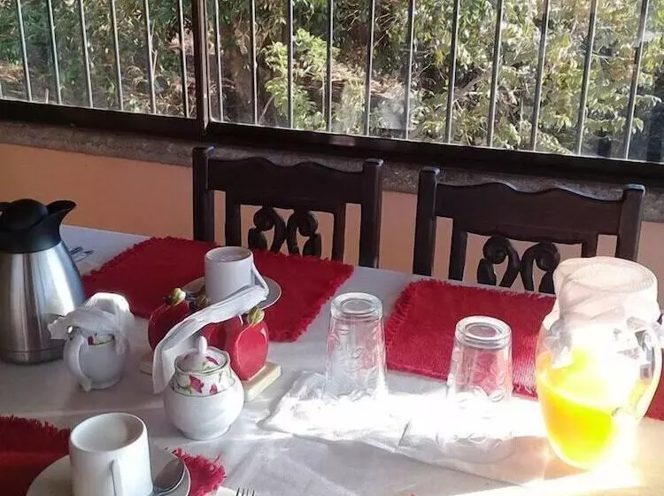 تختخواب و صبحانه Rancha Azul Inn
