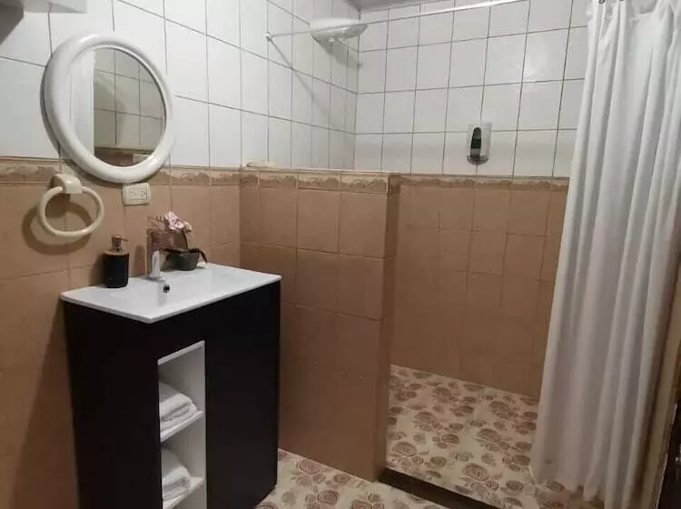 تختخواب و صبحانه Rancha Azul Inn