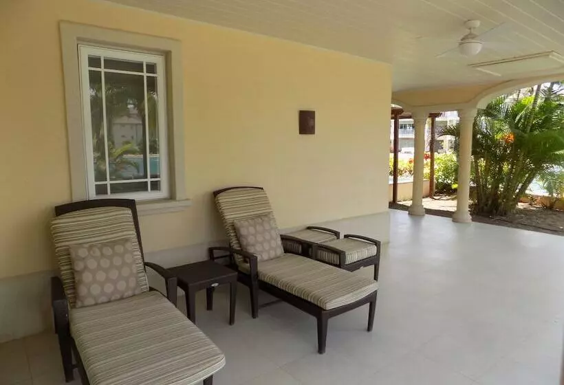 Eaton Residence