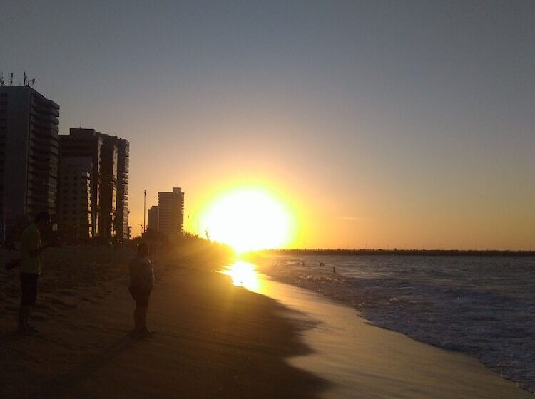 Full Sail Hostel Fortaleza