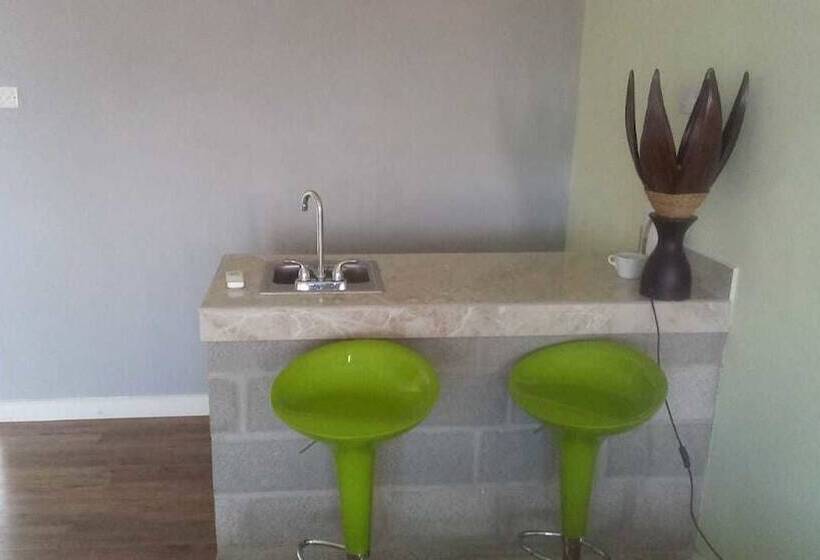 هتل Beausejour Buena Vista Suites