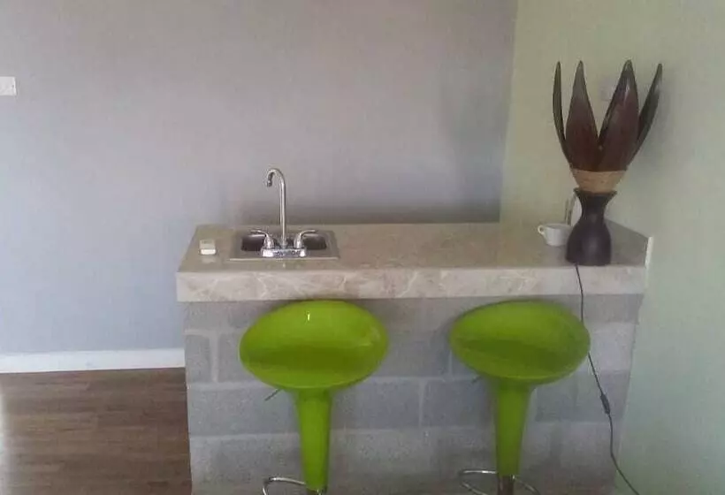 هتل Beausejour Buena Vista Suites