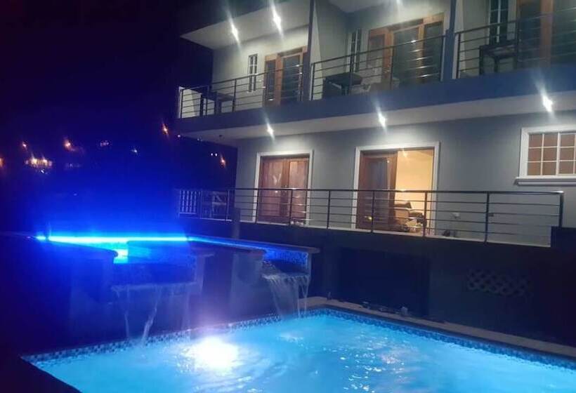 هتل Beausejour Buena Vista Suites